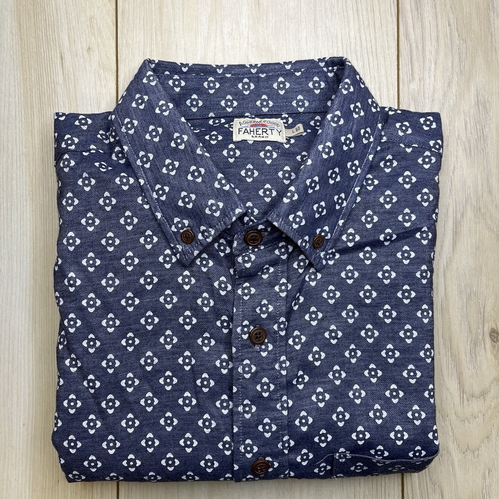 Faherty Blue and White Casual Button Down Shirt